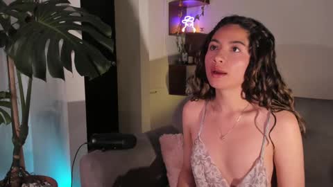 Snapshot of you_y0ung_pervert chatting on 02.18.25 Mar  online show from 02.18.25