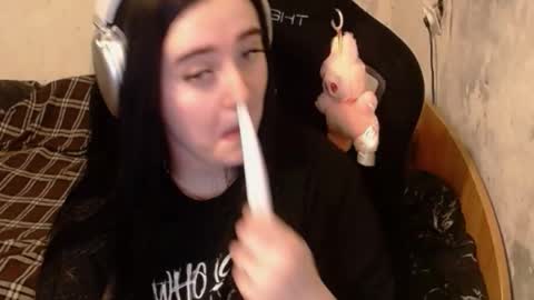 your_8a8y online show from 09.15.25