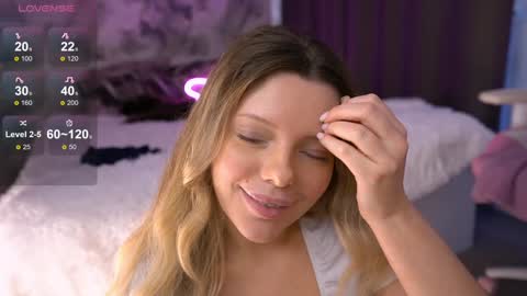 Snapshot of your_baby_julia chatting on 12.08.24 Julia Please Thumbs up me online show from 12.08.24