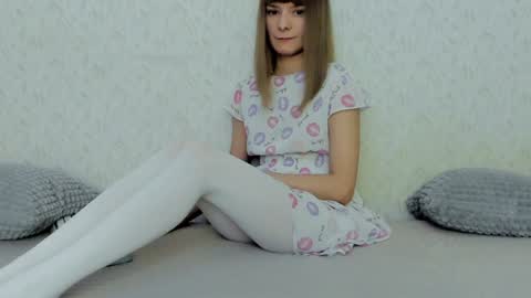 Snapshot of your_caramelka chatting on 12.02.24 Lily online show from 12.02.24