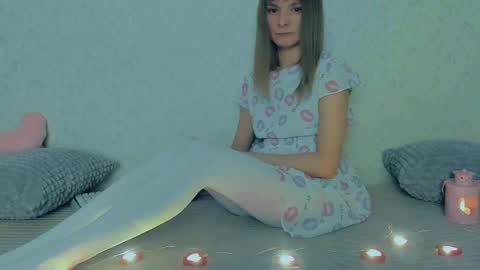 Snapshot of your_caramelka chatting on 02.16.25 Lily online show from 02.16.25