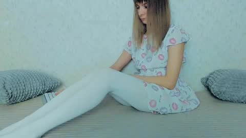 Snapshot of your_caramelka chatting on 02.24.25 Lily online show from 02.24.25