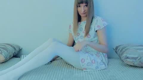 Snapshot of your_caramelka chatting on 09.09.25 Lily online show from 09.09.25
