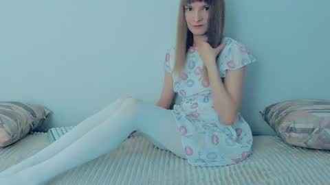 Snapshot of your_caramelka chatting on 09.10.25 Lily online show from 09.10.25