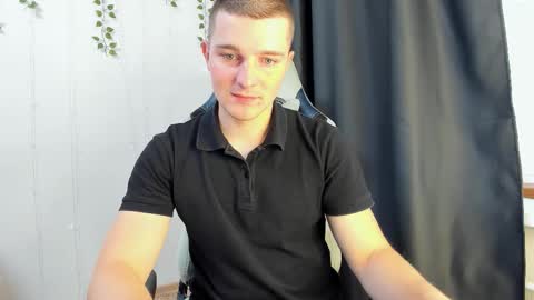 Snapshot of your_claddagh chatting on 09.27.25 your_claddagh online show from 09.27.25