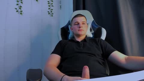 Snapshot of your_claddagh chatting on 10.21.25 your_claddagh online show from 10.21.25