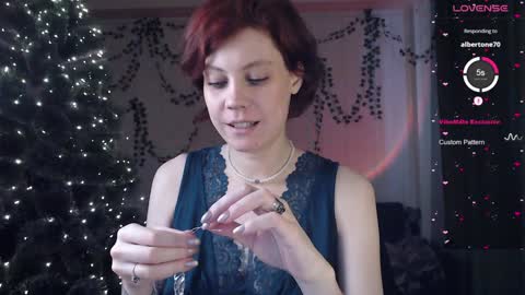 Snapshot of your_corvus chatting on 12.10.24 your_corvus online show from 12.10.24