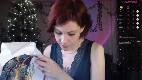 Snapshot of your_corvus chatting on 12.10.24 your_corvus online show from 12.10.24