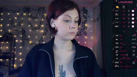 Snapshot of your_corvus chatting on 01.13.25 your_corvus online show from 01.13.25