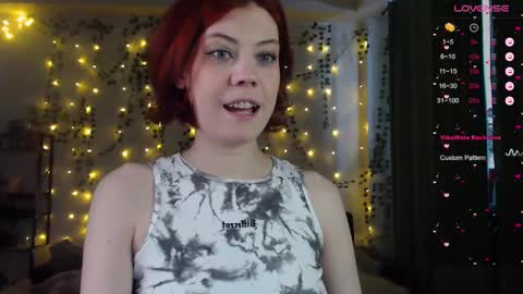 Snapshot of your_corvus chatting on 03.11.25 your_corvus online show from 03.11.25