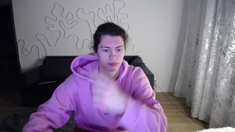 Snapshot of your_cute_friend chatting on 02.14.26 Fansly online show from 02.14.26