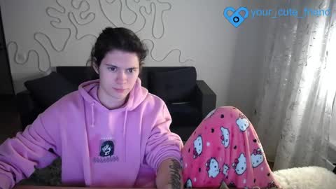 Snapshot of your_cute_friend chatting on 03.24.26 Fansly online show from 03.24.26