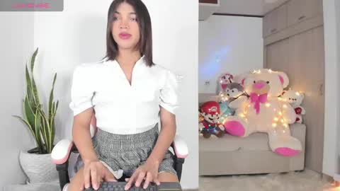 Eliza online show from 09.11.25