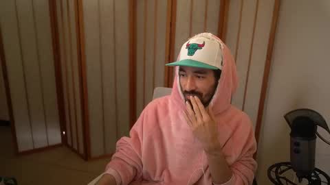 Snapshot of your_ice_cream chatting on 10.22.25 Siebel. online show from 10.22.25