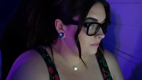 Your Lexi rose  online show from 02.07.26