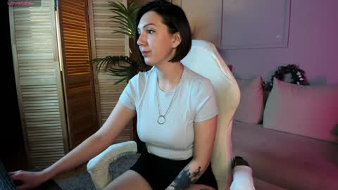 Viky online show from 12.24.24