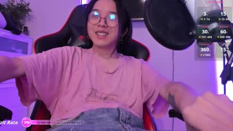 Snapshot of your_little_twink chatting on 10.23.25 Han   online show from 10.23.25