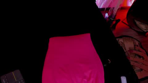 Snapshot of your_littlepervert_ chatting on 12.19.24 Cami independent model online show from 12.19.24
