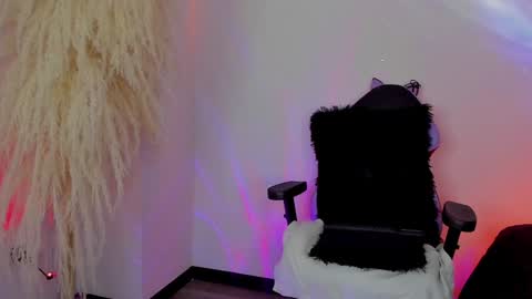 Snapshot of your_littlepervert_ chatting on 02.02.25 Cami independent model online show from 02.02.25