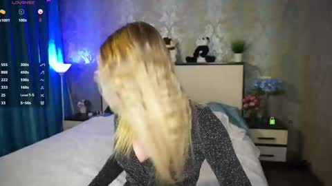 Mary online show from 10.25.25