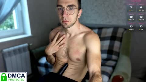 Snapshot of your_new_boyfriend17 chatting on 10.17.25 Your new boyfriend17 online show from 10.17.25