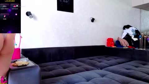 Nina online show from 04.29.26