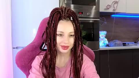Snapshot of your_psychologist chatting on 04.25.26 Alice online show from 04.25.26