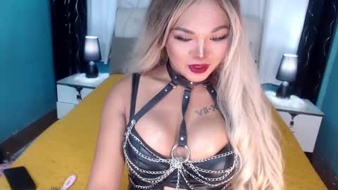 Snapshot of your_sex_addiction_69 chatting on 01.15.25 Casie online show from 01.15.25