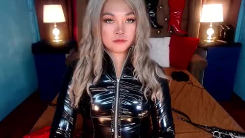 Snapshot of your_sex_addiction_69 chatting on 02.02.25 Casie online show from 02.02.25