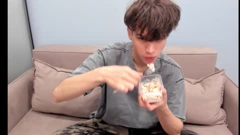 your_shy_guy online show from 10.18.25