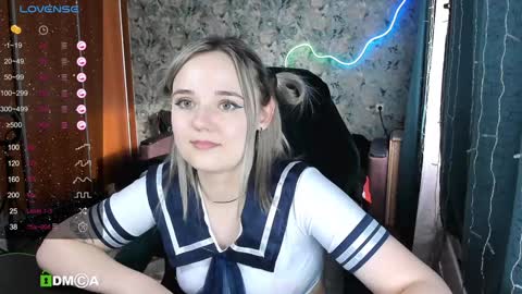 Snapshot of your_small_bunny chatting on 02.08.25 Molly online show from 02.08.25