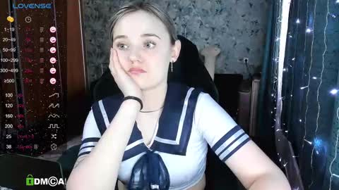 Snapshot of your_small_bunny chatting on 02.09.25 Molly online show from 02.09.25