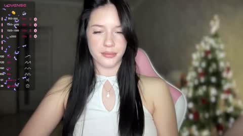Mia  online show from 01.14.25