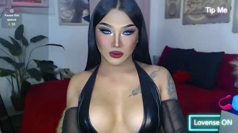 TRICXIEBELLE online show from 03.30.26