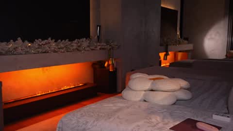 Alexis online show from 12.22.25