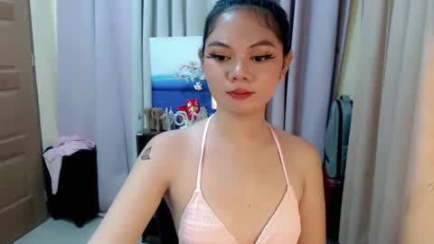 Snapshot of yourangelictransgirl chatting on 12.10.24 Hi its me Yna online show from 12.10.24