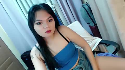 Snapshot of yourangelictransgirl chatting on 12.11.24 Hi its me Yna online show from 12.11.24