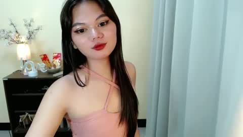 Snapshot of yourangelictransgirl chatting on 02.05.25 Hi its me Yna online show from 02.05.25