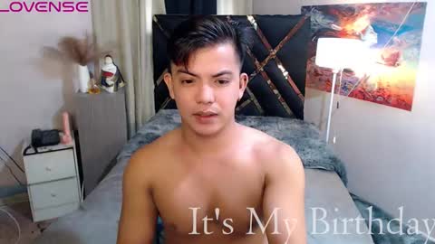 Snapshot of yourasian_bradley chatting on 09.29.25 yourasian_bradley online show from 09.29.25