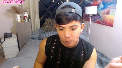 Snapshot of yourasian_bradley chatting on 10.10.25 yourasian_bradley online show from 10.10.25