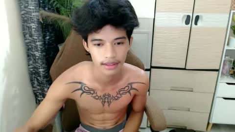 Snapshot of yourasian_eric chatting on 02.16.26 yourasian_eric online show from 02.16.26