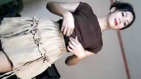 Snapshot of yourbabyriana chatting on 01.01.25 Angel online show from 01.01.25