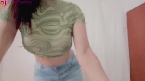 Snapshot of yourbonie chatting on 02.12.25 insta yourboniee online show from 02.12.25