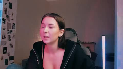 Alia online show from 11.04.25