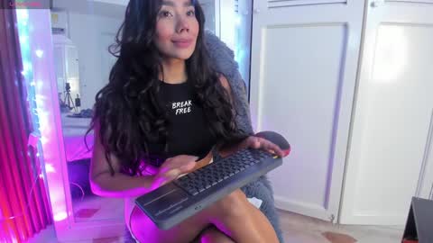 Selena online show from 12.20.24