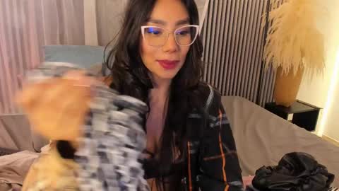 Selena online show from 02.26.25