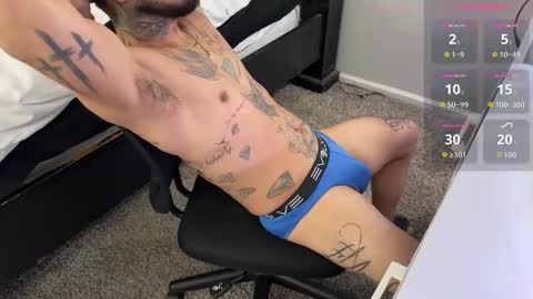 Snapshot of yourdadd91 chatting on 10.10.25 yourdadd91 online show from 10.10.25