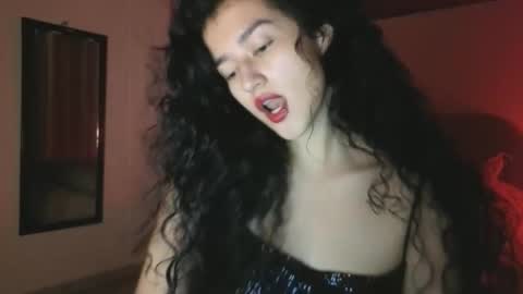 yourdreamgirl2025 online show from 04.14.26