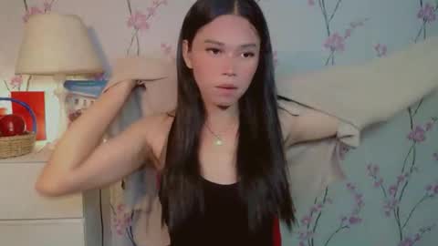 Snapshot of yourdreamgirljane chatting on 10.17.25 JANE online show from 10.17.25