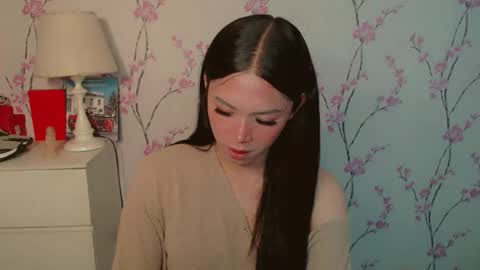 Snapshot of yourdreamgirljane chatting on 10.23.25 JANE online show from 10.23.25
